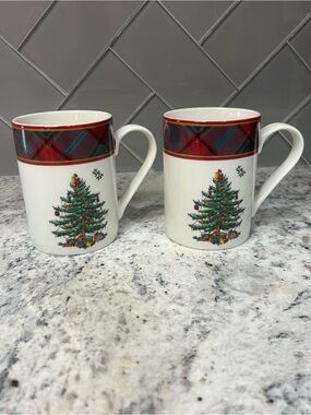 Set of 2 Spode Christmas Tree Tartan Top Mugs By Pimpernel T2202